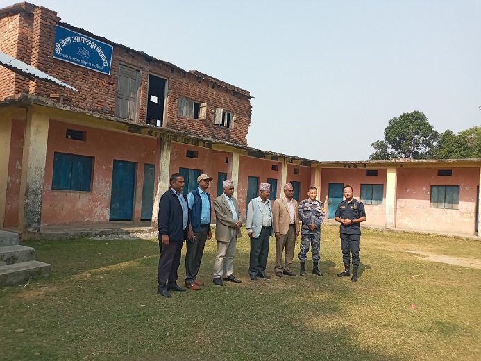 मुख्य निर्वाचन अधिकृतबाट मतदानस्थलको निरीक्षण