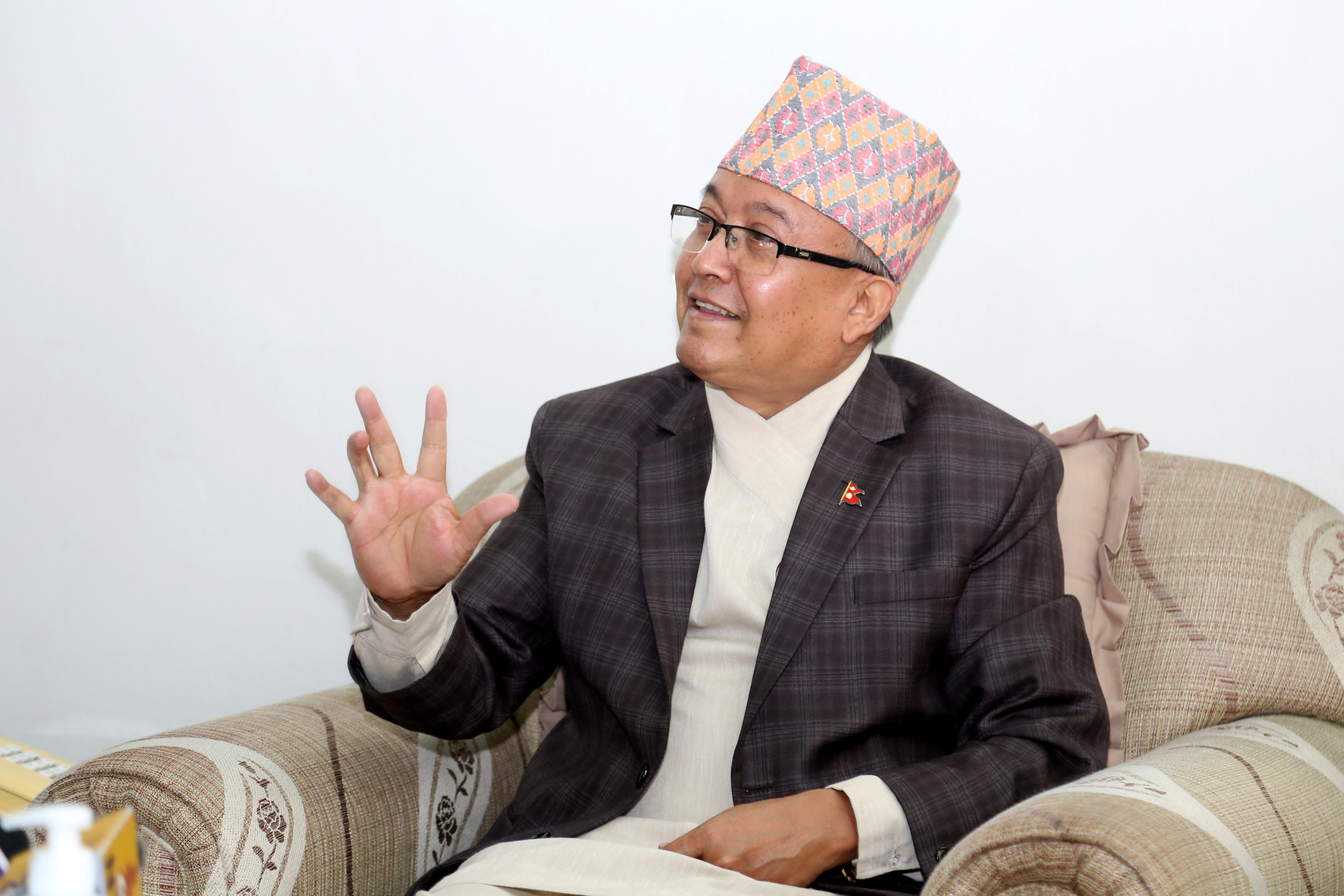 मतदान तथा मतगणना कार्यमा खटिएका कर्मचारीहरूलाई प्रमुख निर्वाचन आयुक्त दिनेश कुमार थपलियाको विशेष निर्देशन