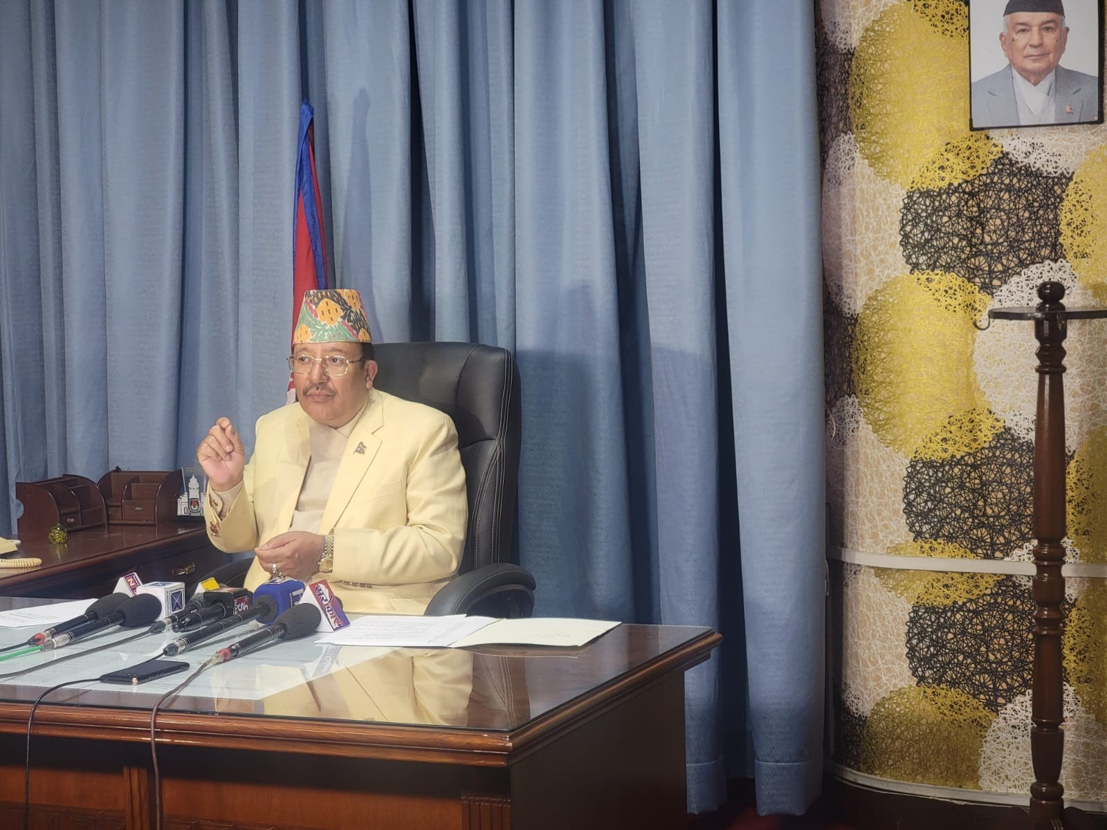 मनोनयन दर्ताको पूर्वसन्ध्यामा कार्यवाहक प्रमुख निर्वाचन आयुक्त रामप्रसाद भण्डारीको अपिल