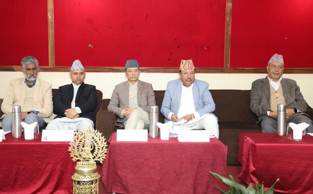 ‘मतदातालाई सचेत बनाउन आमसञ्चारमाध्यम र पत्रकारको भूमिका महत्त्वपूर्ण’ : कार्यवाहक प्रमुख निर्वाचन आयुक्त रामप्रसाद भण्डारी